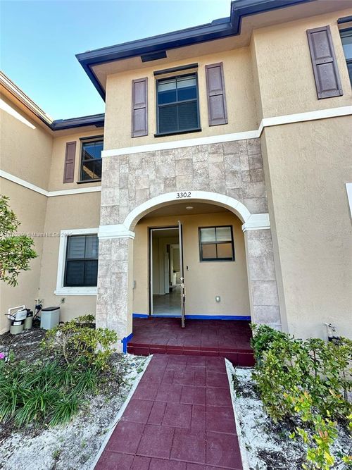 3302-3302 W 114th Ter, Hialeah, FL, 33018-2216 | Card Image