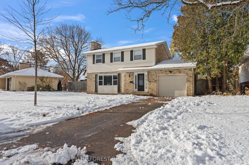 {{alt}} | Card Image