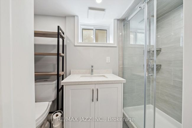 649 Masson St, House other with 3 bedrooms, 2 bathrooms and 3 parking in Oshawa ON | Image 30