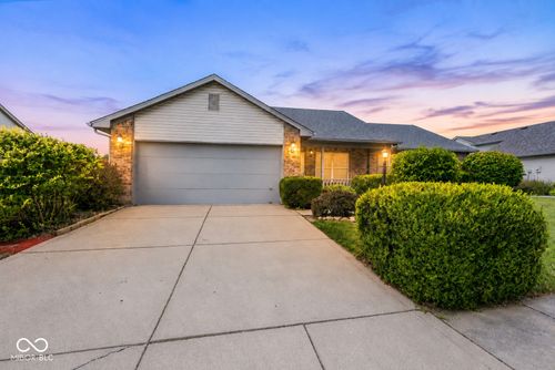 510 E Quail Ridge Dr, Westfield, IN, 46074-9033 | Card Image