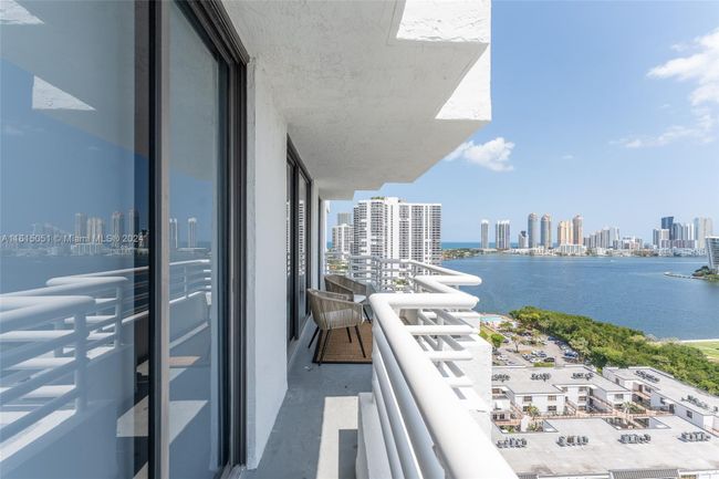 PH13 - 3300 Ne 192nd St, Condo with 2 bedrooms, 2 bathrooms and null parking in Aventura FL | Image 23