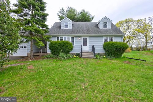 34 Burd Rd, Pennington, NJ, 08534-3901 | Card Image