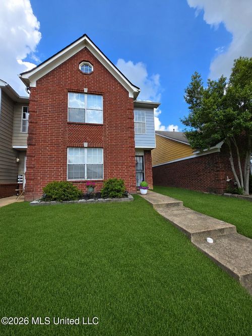 7439 Perrin Ln, Horn Lake, MS, 38637-1347 | Card Image