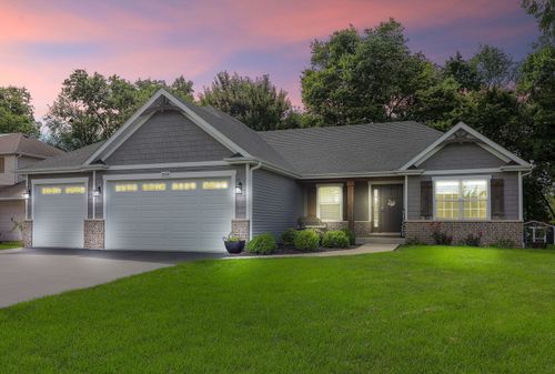 358 Westwind Dr, Yorkville, IL, 60560-8916 | Card Image