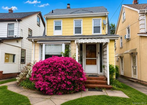 2-45-17 Auburndale Ln, Flushing, NY, 11358-3337 | Card Image