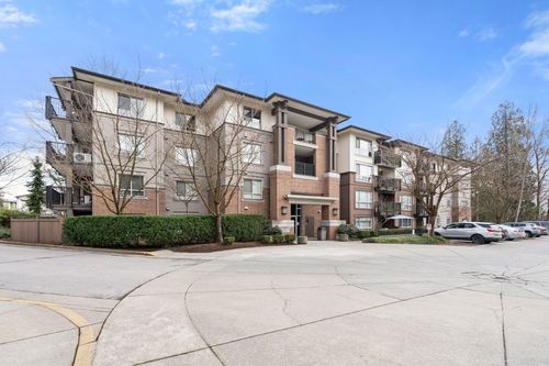 302 - 11667 Haney Bypass, Condo with 2 bedrooms, 2 bathrooms and 2 parking in Maple Ridge BC | Card Image