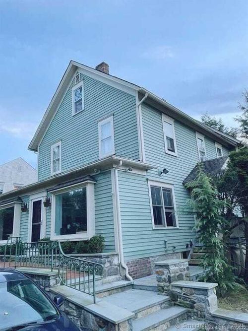 apt-b-13 Grove St, Ridgefield, CT, 06877-4688 | Card Image