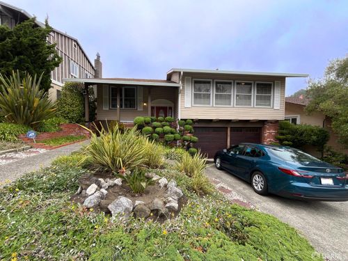 1032 Everglades Dr, Pacifica, CA, 94044-3845 | Card Image