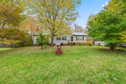 1727 N Lake Dr, Braham, MN, 55006-3626 | Card Image