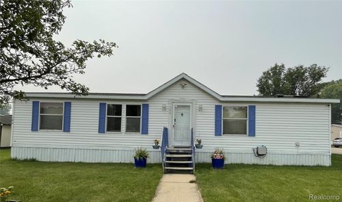 184 Chapman Br, Oxford, MI, 48371-6336 | Card Image