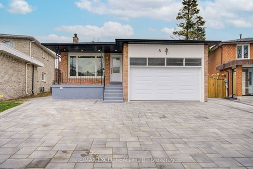 8 Simsbury Crt, Markham, ON, L3R3G7 | Card Image