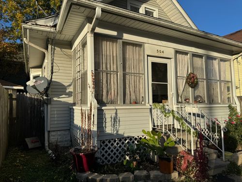 504 5th Ave, Aurora, IL, 60505-4726 | Card Image