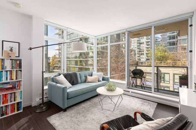 404 - 138 W 1 St Avenue, Condo with 1 bedrooms, 1 bathrooms and 1 parking in Vancouver BC | Image 1