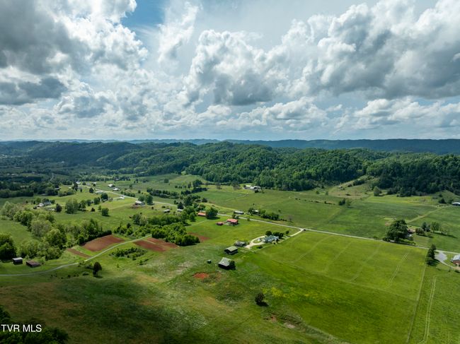 3570 Stanley Valley Rd, House other with 3 bedrooms, 2 bathrooms and null parking in Surgoinsville TN | Image 71
