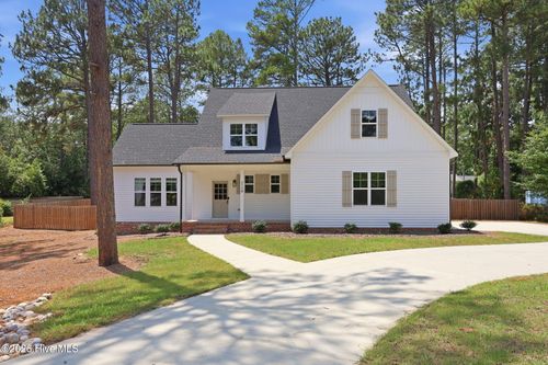 1750 E Indiana Ave, Southern Pines, NC, 28387-7222 | Card Image