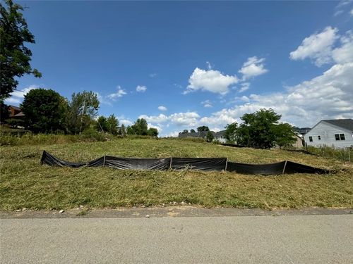 476 Arthur Rd, Washington, PA, 15301-8402 | Card Image