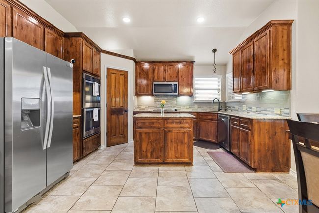 2034 Falling Leaf Ln, House other with 4 bedrooms, 3 bathrooms and null parking in Harker Heights TX | Image 11