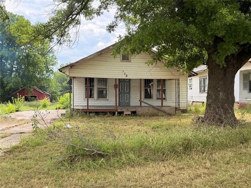 612 S Wewoka Ave, Wewoka, OK, 74884-3241 | Card Image