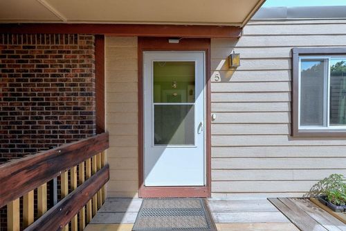 1500 E 10th A5, Winfield, KS, 67156 | Card Image