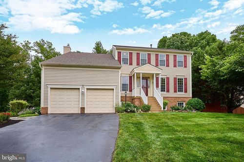 8695 Ruby Rise Pl, Bristow, VA, 20136-2301 | Card Image