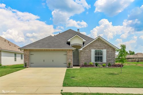 4165 Grassy Lake Dr, Bossier City, LA, 71111-6443 | Card Image