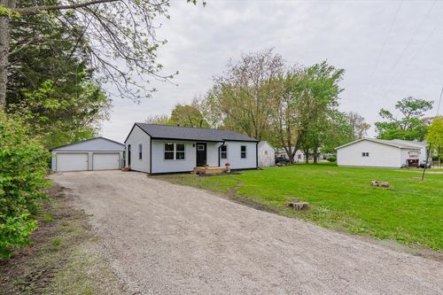403 Buchanan St, Heyworth, IL, 61745-9225 | Card Image