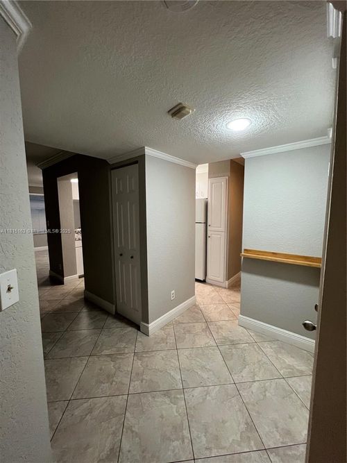 1097-1097 Coral Club Dr, Coral Springs, FL, 33071-5660 | Card Image