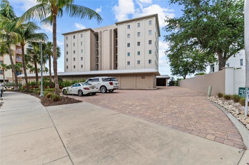 61-350 Golden Gate Pt, SARASOTA, FL, 34236-6624 | Card Image