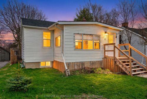 77 Portsmouth Ave, Kingston, ON, K7M1V4 | Card Image