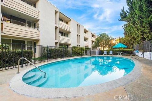unit-213-2510 Torrey Pines Rd, La Jolla, CA, 92037-3434 | Card Image