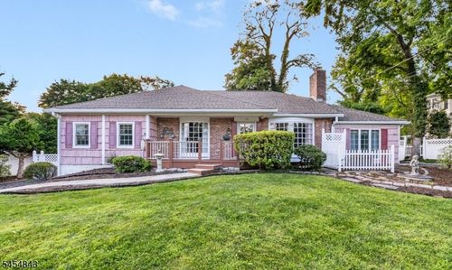 52 Olcott Ave, Bernardsville, NJ, 07924-2308 | Card Image