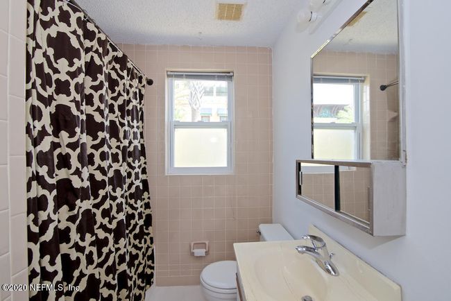 B - 122 4 Th Ave N, Condo with 1 bedrooms, 1 bathrooms and null parking in JACKSONVILLE BEACH FL | Image 8