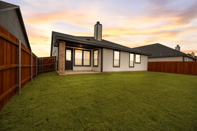 1241 Comal Ln, House other with 4 bedrooms, 2 bathrooms and null parking in Springtown TX | Image 33
