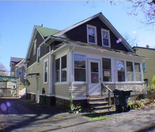 67 Villa Pkwy, Springfield, MA, 01109-3226 | Card Image