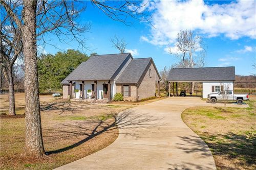 462 Riverview Dr, Natchez, LA, 71456-3509 | Card Image