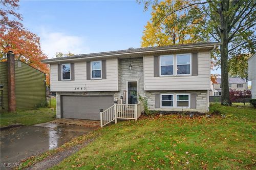 2063 Woodland Trce, Youngstown, OH, 44515-4825 | Card Image