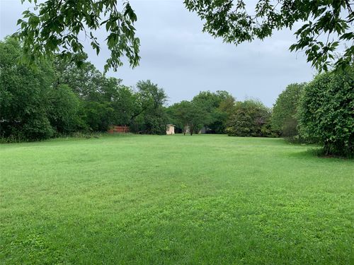 1112 E 8th St, Georgetown, TX, 78626-6133 | Card Image