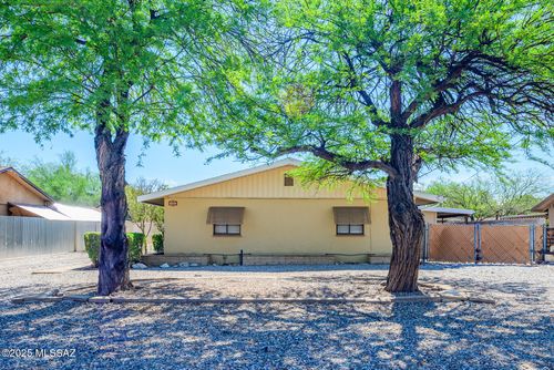 2146 N Edison Ter, Tucson, AZ, 85716-2807 | Card Image