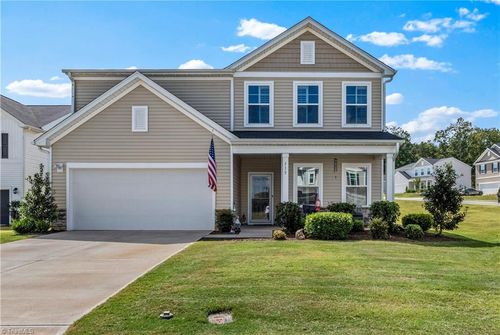 115 Cremello Dr, King, NC, 27021-8841 | Card Image