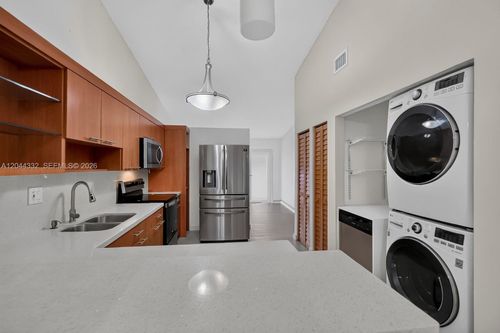 1-2141 W 53rd St, Hialeah, FL, 33016 | Card Image