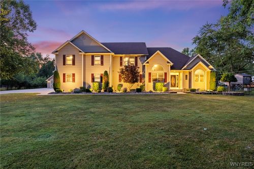 236 Michael Rd, Orchard Park, NY, 14127-1246 | Card Image