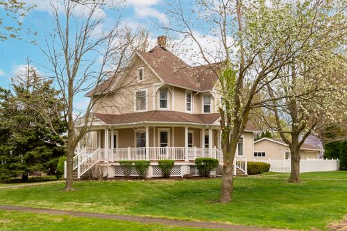 408 W 1st North St, Wenona, IL, 61377-7566 | Card Image