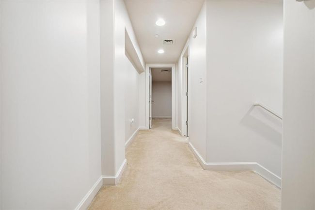 Upstairs Hallway | Image 15