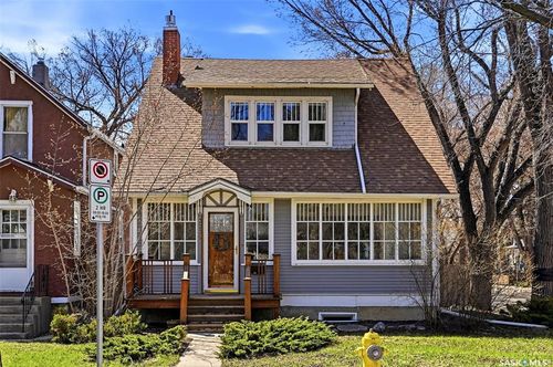 3239 Victoria Ave, Regina, SK, S4T1L5 | Card Image