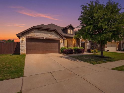 8113 Spitfire Trl, Aubrey, TX, 76227-1282 | Card Image