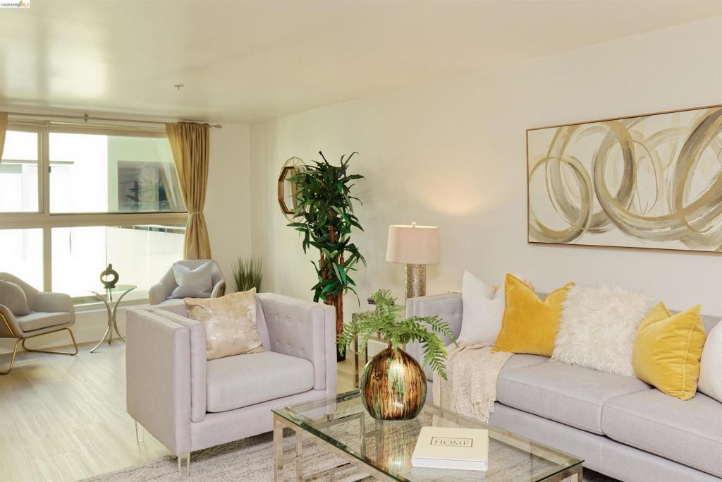 Residential in Oakland 4