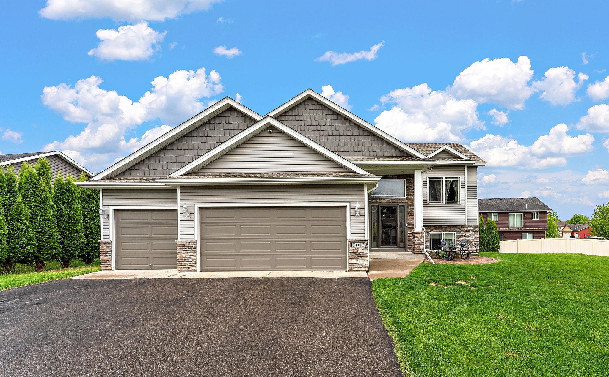 Residential in Lindstrom