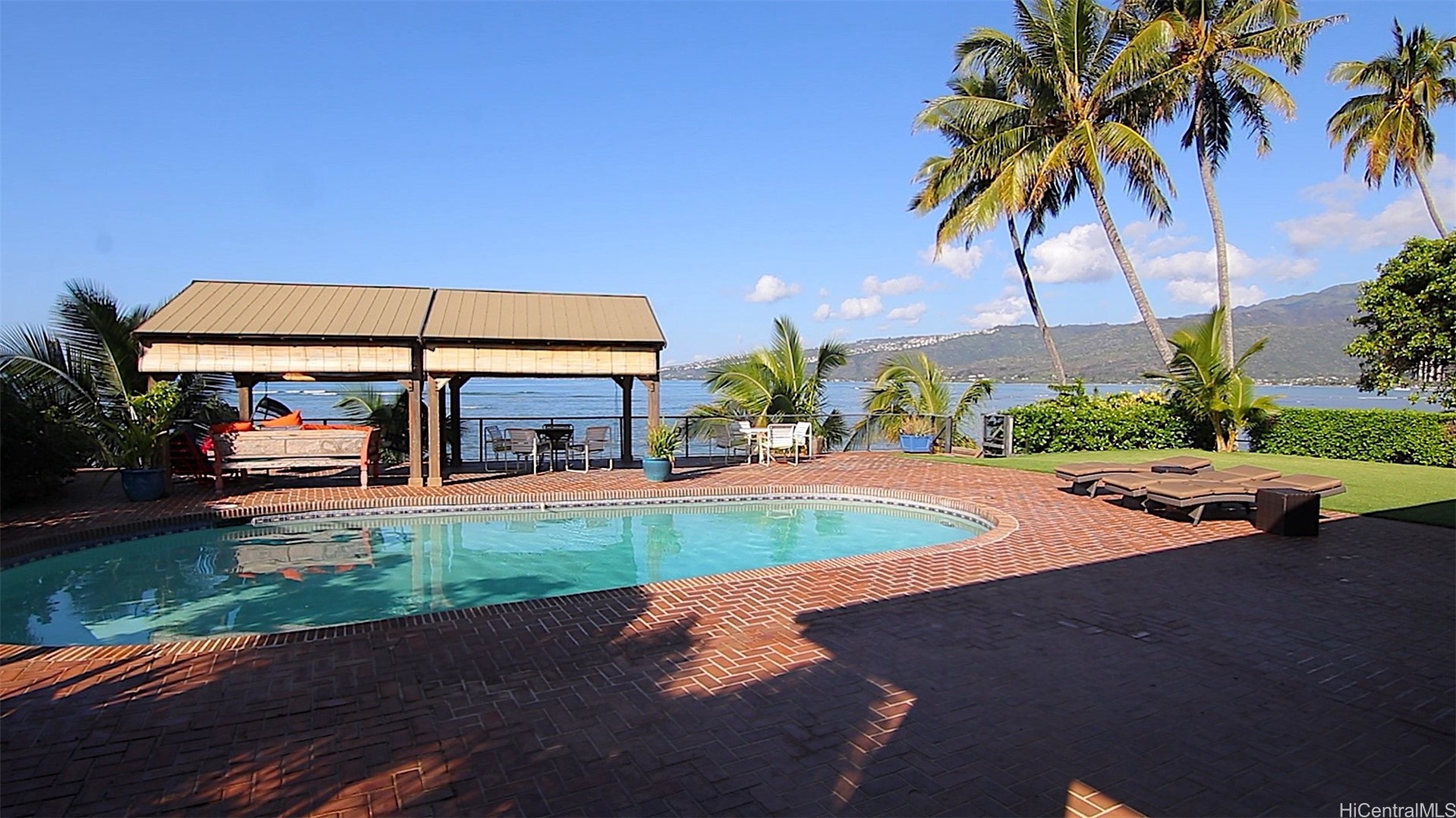Residential in Honolulu 4