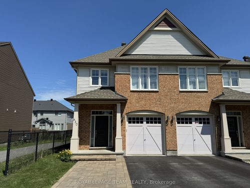 630 Moorpark Ave, Kanata, ON, K2M0H8 | Card Image