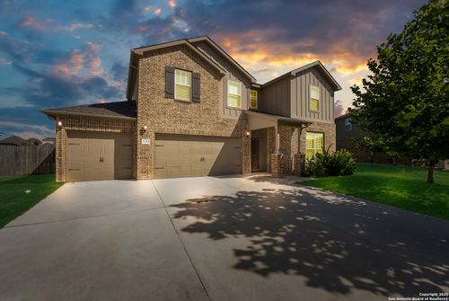 630 Ridgehorn Dr, New Braunfels, TX, 78130-6594 | Card Image